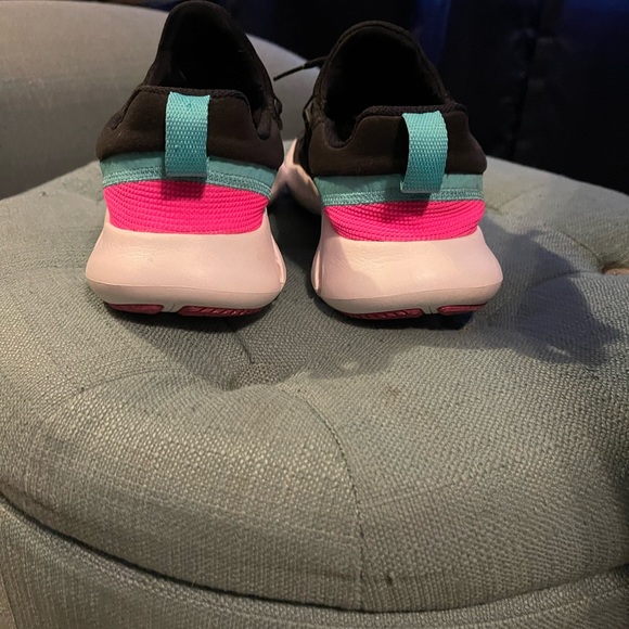 Nike running shoes - Picture 3 of 5